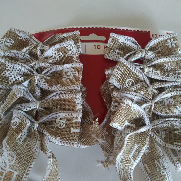 Assorted Christmas ornaments more added! - Picture 8 of 11